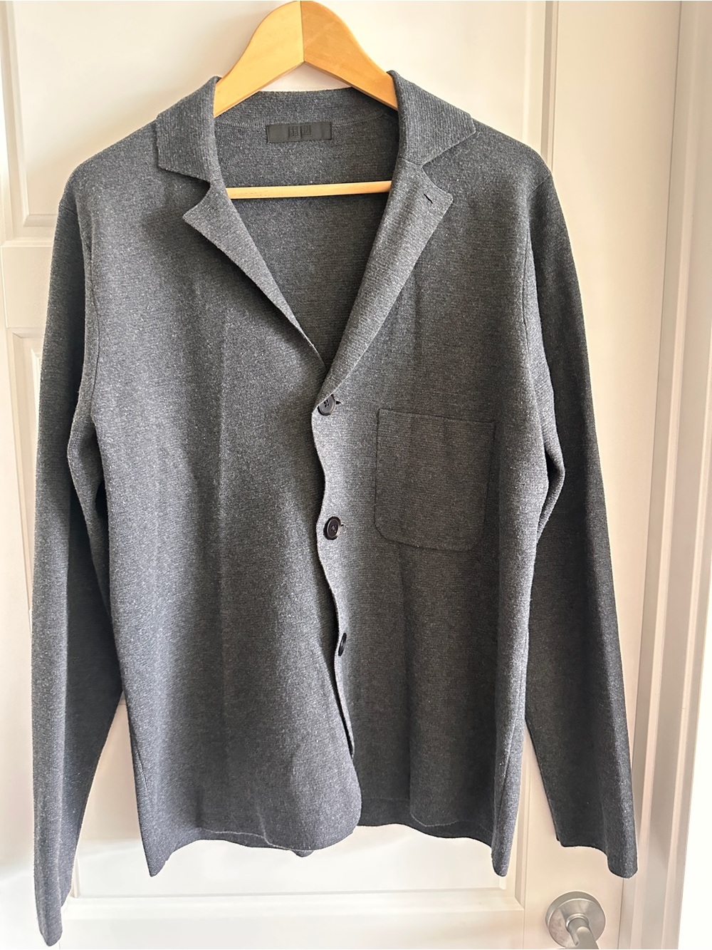 Uniqlo Casual Knit Button-Up Jacket - Gray Size M